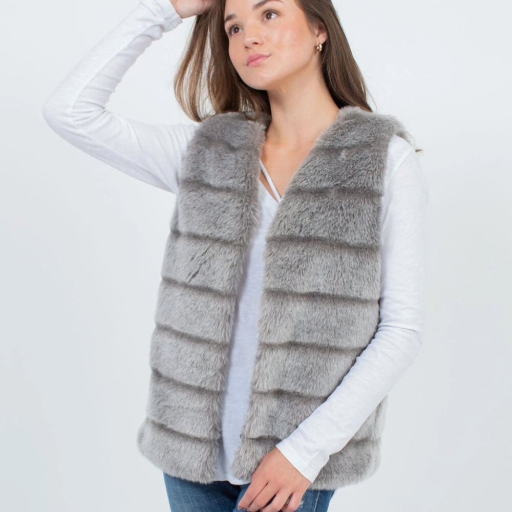 Joie Andrina Grey Faux Fur Vest (M)